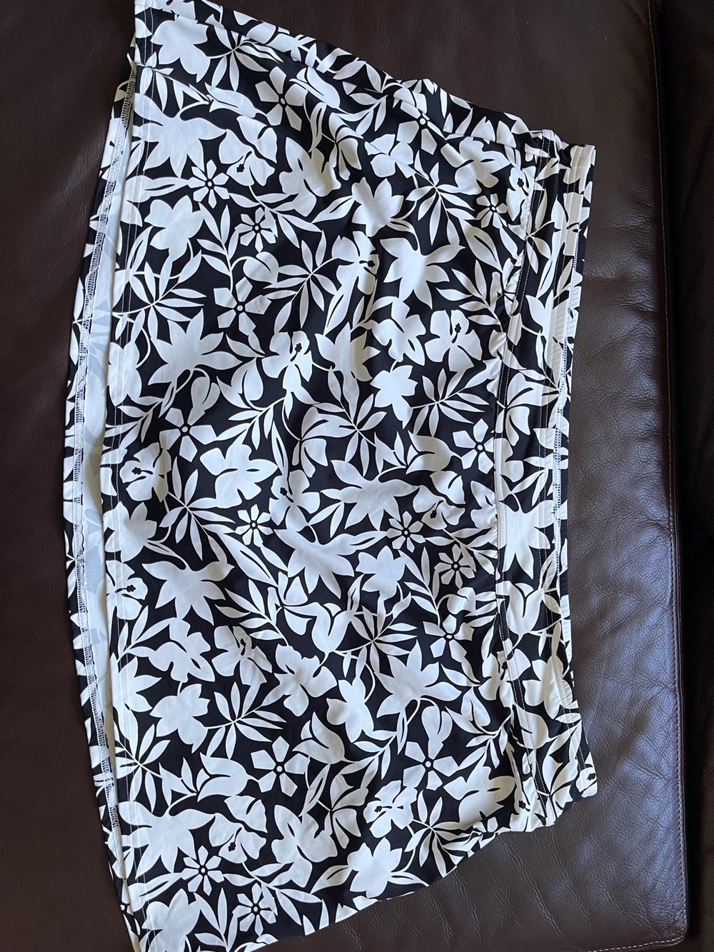 NWOT Land”s End tummy control Swim Skirt Swim Bottoms
